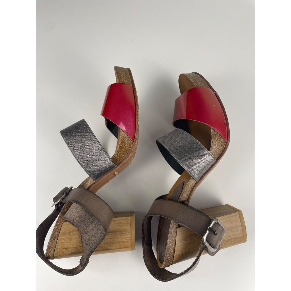 Unity in Diversity Women's 38 Made in Spain Strappy Patent Leather Clog heels - Picture 11 of 13